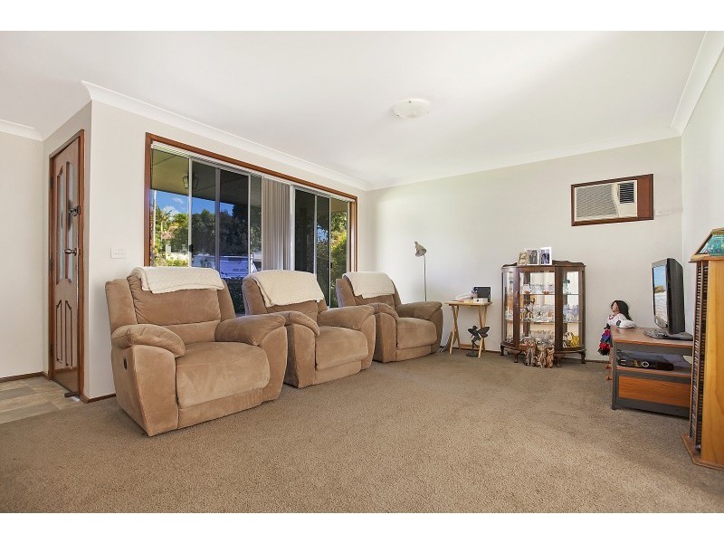 2 Acacia Avenue, Raymond Terrace NSW 2324