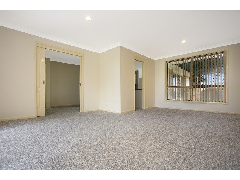 39 Cederwood Crescent, Raymond Terrace NSW 2324