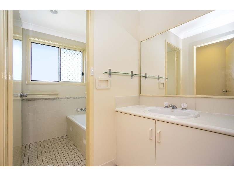 39 Cederwood Crescent, Raymond Terrace NSW 2324