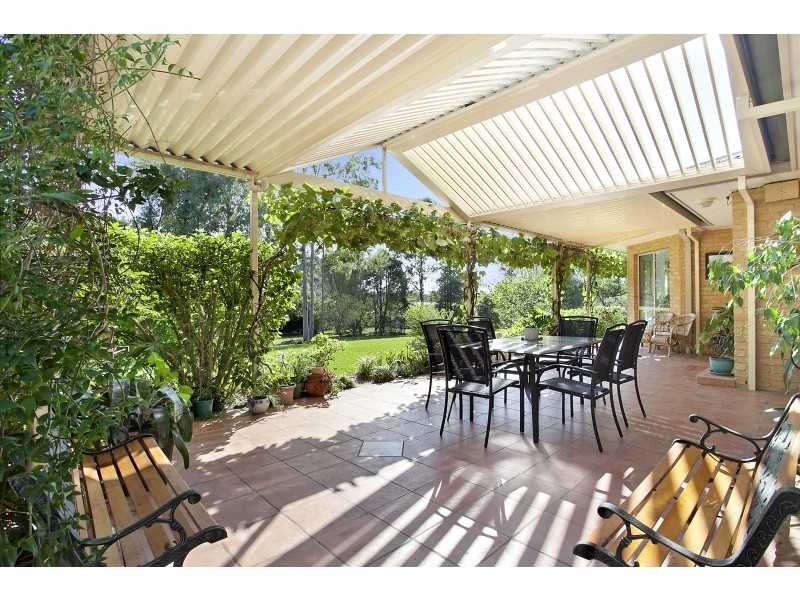 6 Eskdale Park Drive, Seaham NSW 2324