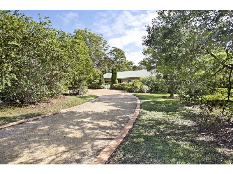 6 Eskdale Park Drive, Seaham NSW 2324