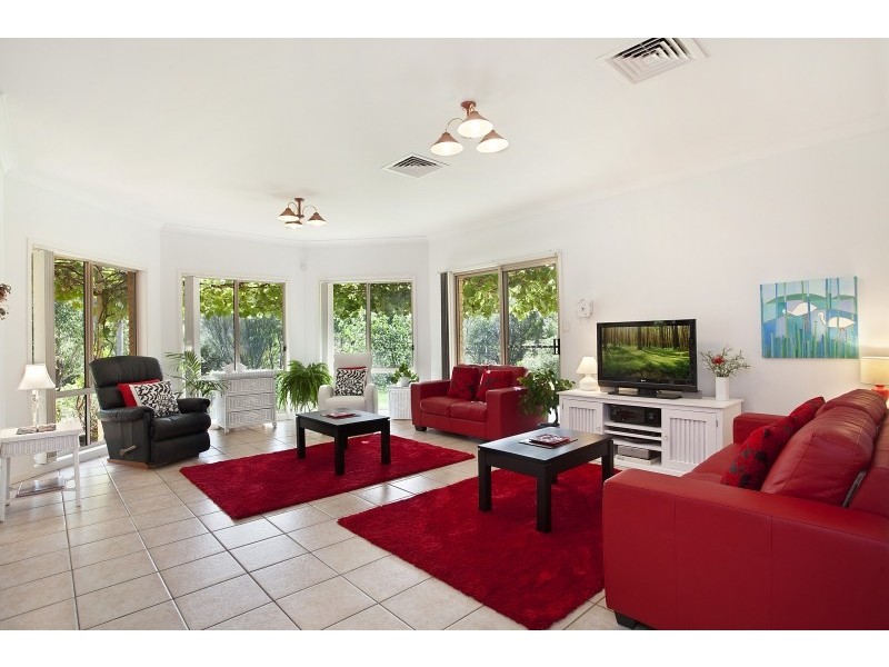 6 Eskdale Park Drive, Seaham NSW 2324
