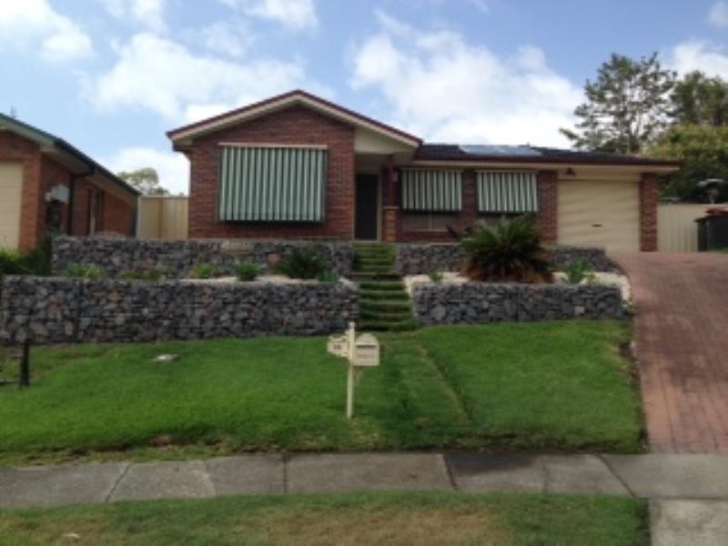 15 LOFTUS PLACE, Raymond Terrace NSW 2324