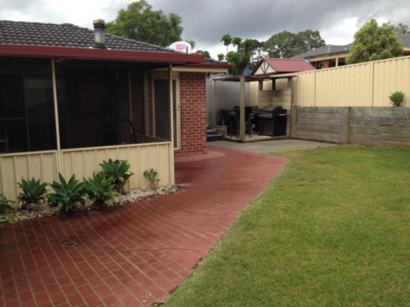 15 LOFTUS PLACE, Raymond Terrace NSW 2324