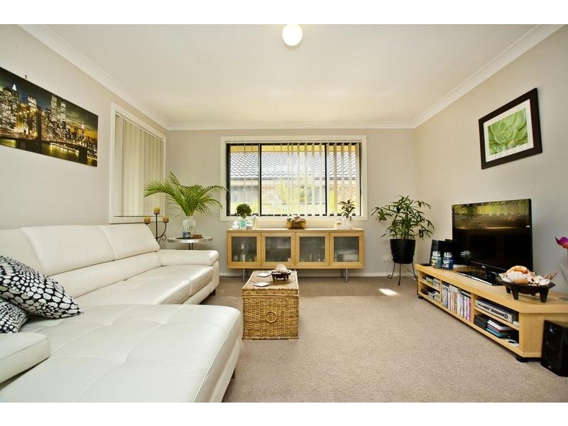 2/173 Benjamin Lee Drive, Raymond Terrace NSW 2324