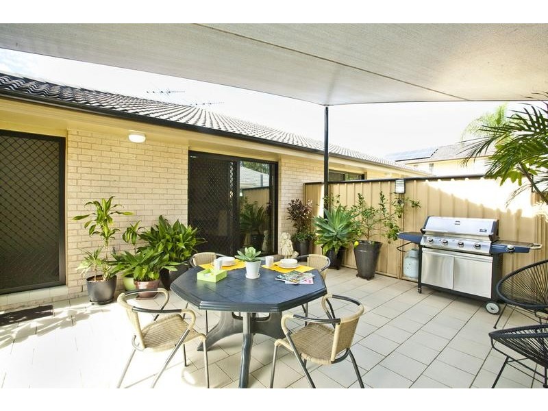 2/173 Benjamin Lee Drive, Raymond Terrace NSW 2324