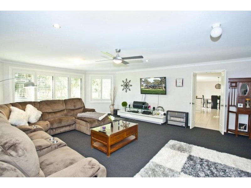 7 Rookes Road, Salt Ash NSW 2318