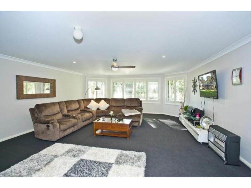 7 Rookes Road, Salt Ash NSW 2318