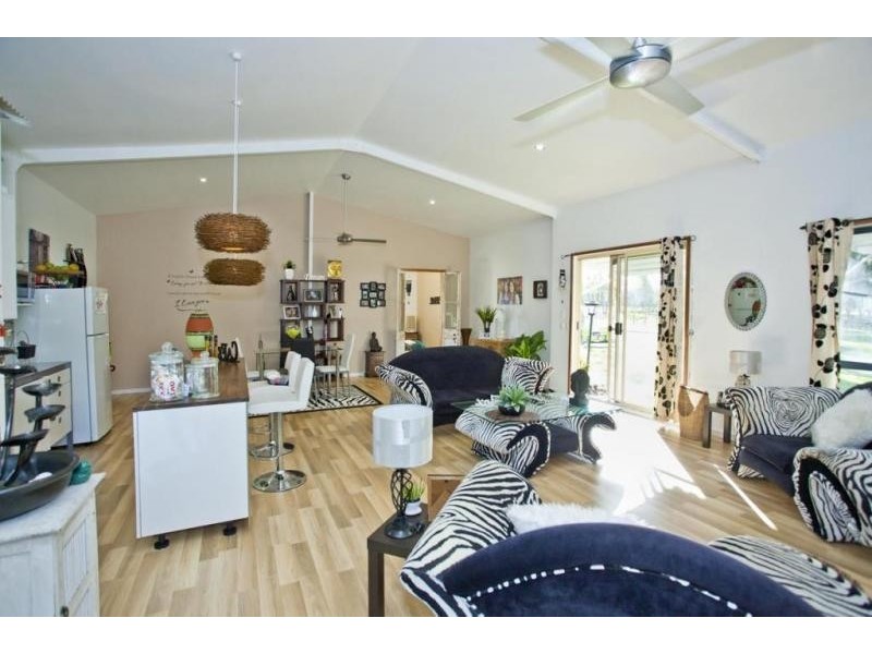 7 Rookes Road, Salt Ash NSW 2318