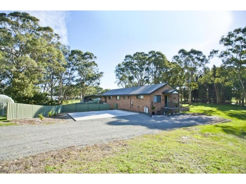 7 Rookes Road, Salt Ash NSW 2318