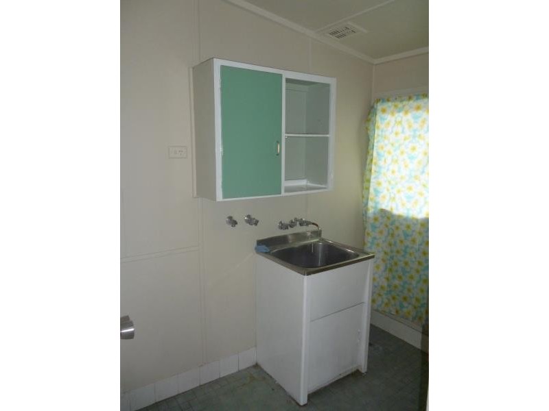 76 PARKWAY AVENUE, Raymond Terrace NSW 2324