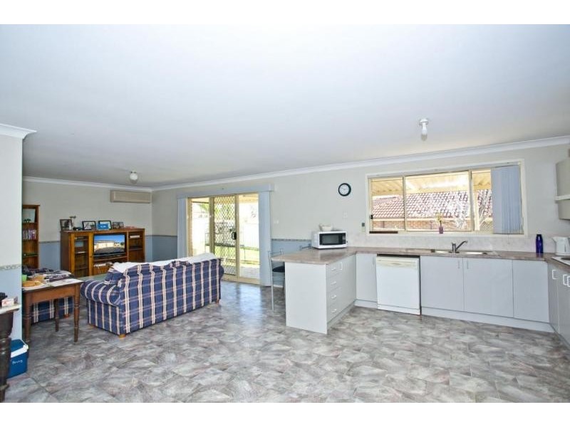 6 Leigh Place, Raymond Terrace NSW 2324
