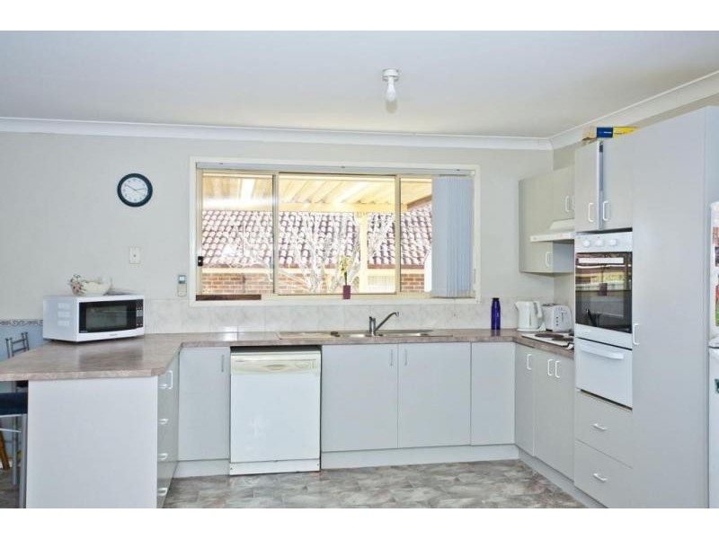 6 Leigh Place, Raymond Terrace NSW 2324