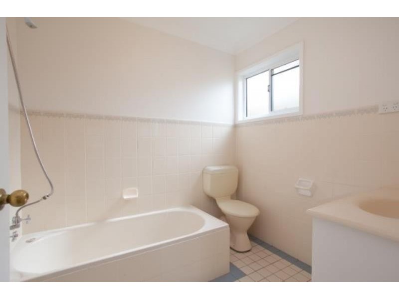 GRANNY FLA 102 FULLERTON STREET, Stockton NSW 2295