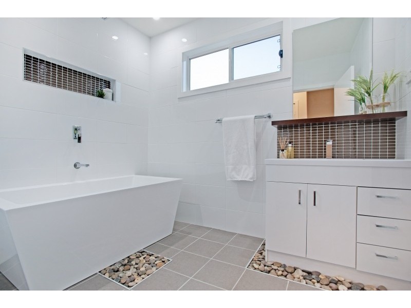 7 Lowe Street, Clarence Town NSW 2321