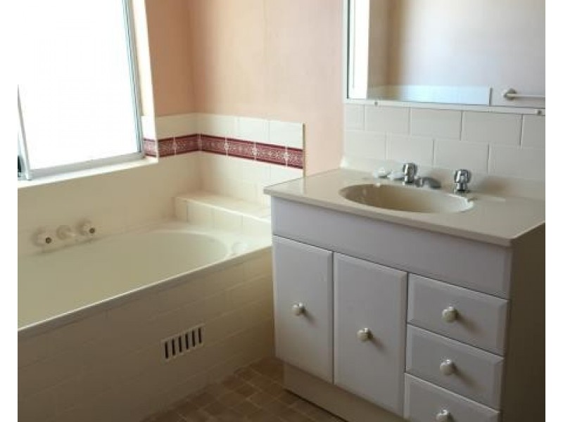 1/24 GWEN PARADE, Raymond Terrace NSW 2324