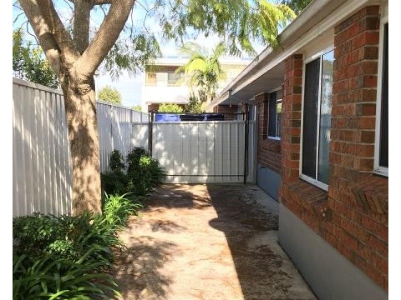 1/24 GWEN PARADE, Raymond Terrace NSW 2324