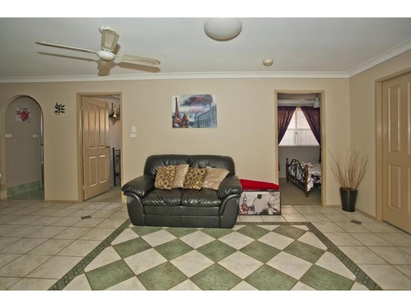 1 Moxey Close, Raymond Terrace NSW 2324