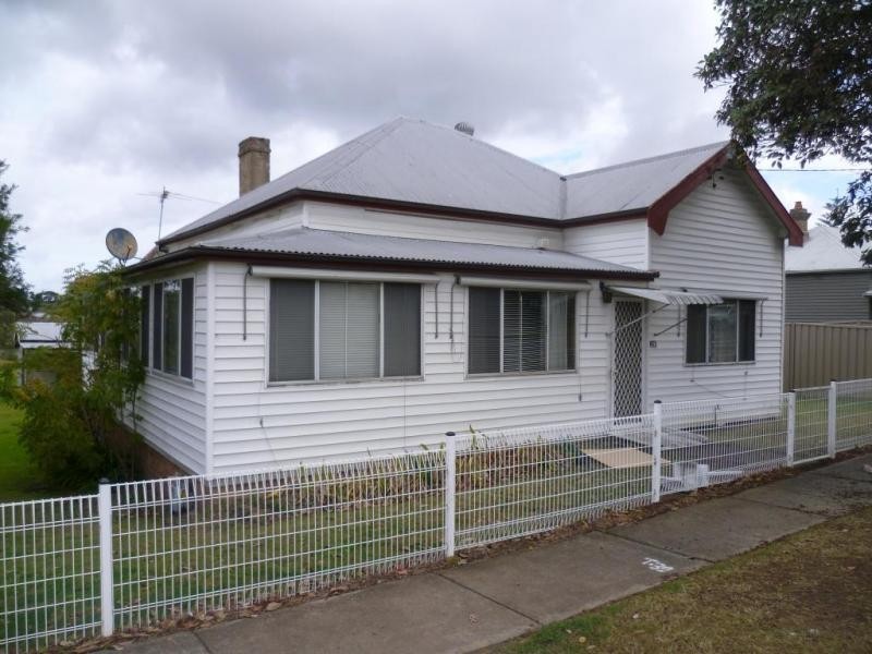 29 Raymond Terrace Road, East Maitland NSW 2323