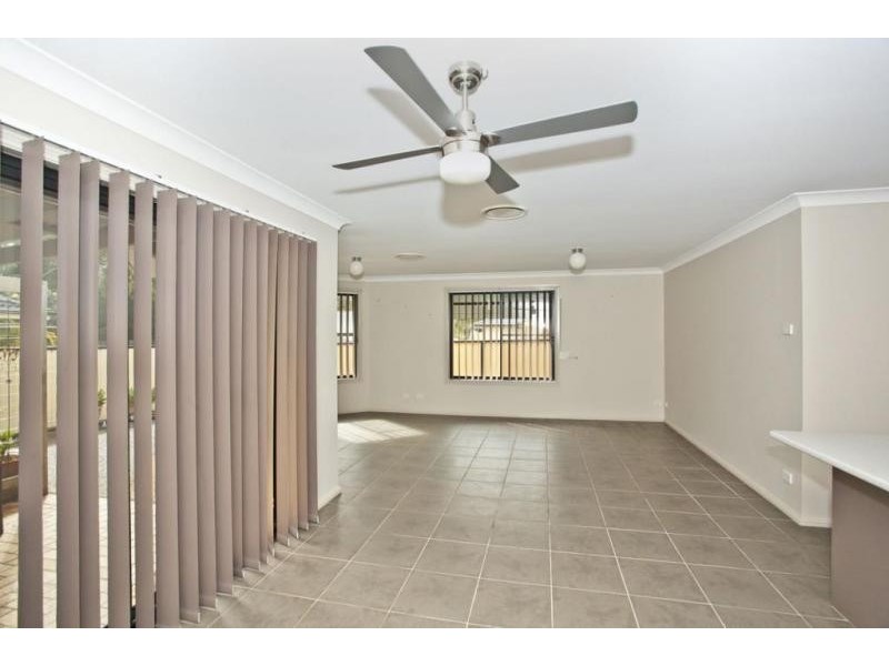 2/175 Benjamin Lee Drive, Raymond Terrace NSW 2324
