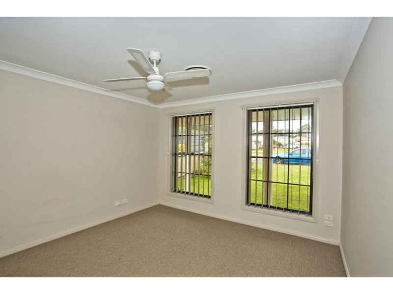 2/175 Benjamin Lee Drive, Raymond Terrace NSW 2324