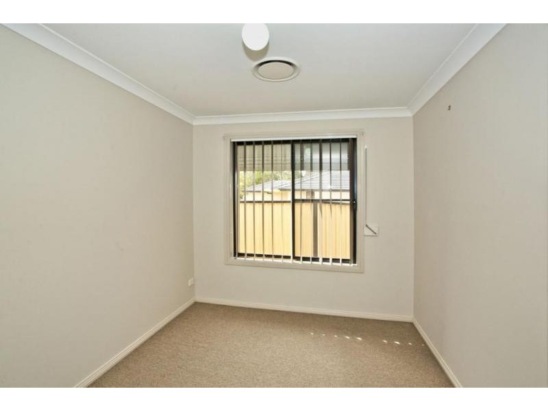 2/175 Benjamin Lee Drive, Raymond Terrace NSW 2324