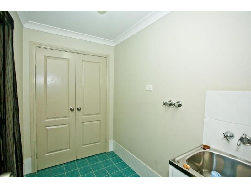 2/175 Benjamin Lee Drive, Raymond Terrace NSW 2324