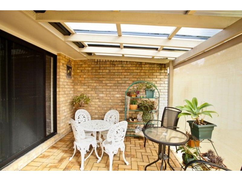2/175 Benjamin Lee Drive, Raymond Terrace NSW 2324