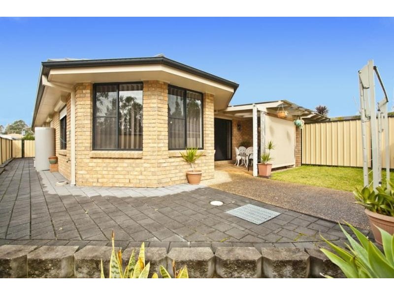 2/175 Benjamin Lee Drive, Raymond Terrace NSW 2324