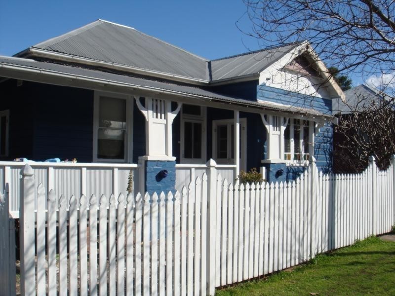 39 RAYMOND TERRACE ROAD, East Maitland NSW 2323