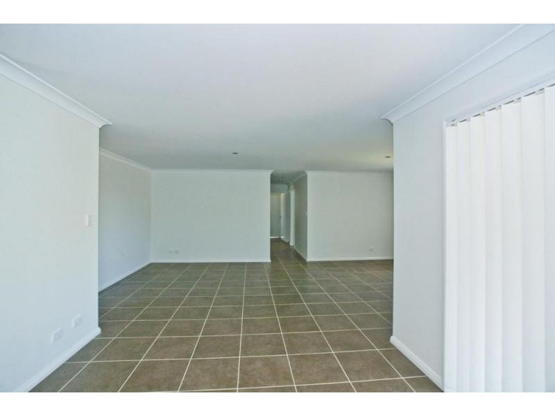 9 Oaks Circuit, Raymond Terrace NSW 2324