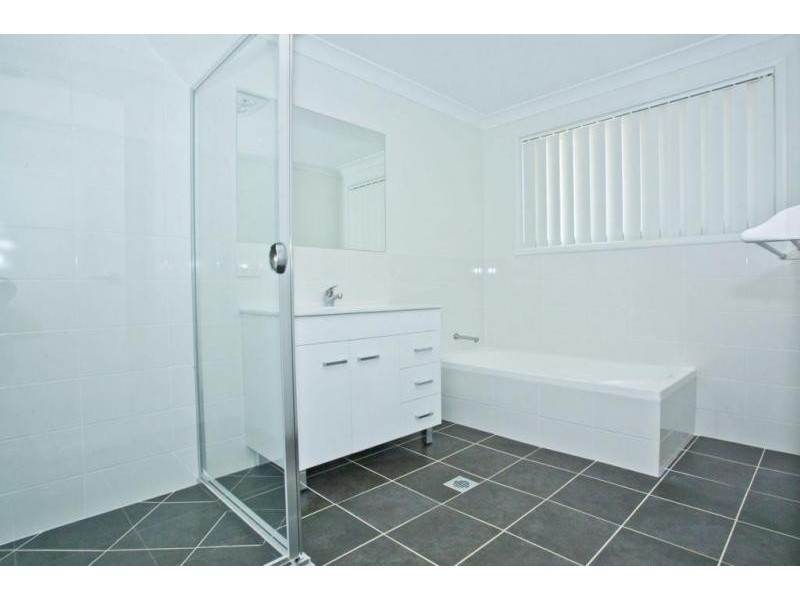 9 Oaks Circuit, Raymond Terrace NSW 2324