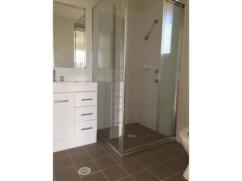 2 THOMAS KEARNEY CLOSE, Raymond Terrace NSW 2324