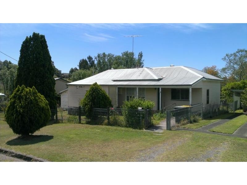 11 Myle Street, Dungog NSW 2420
