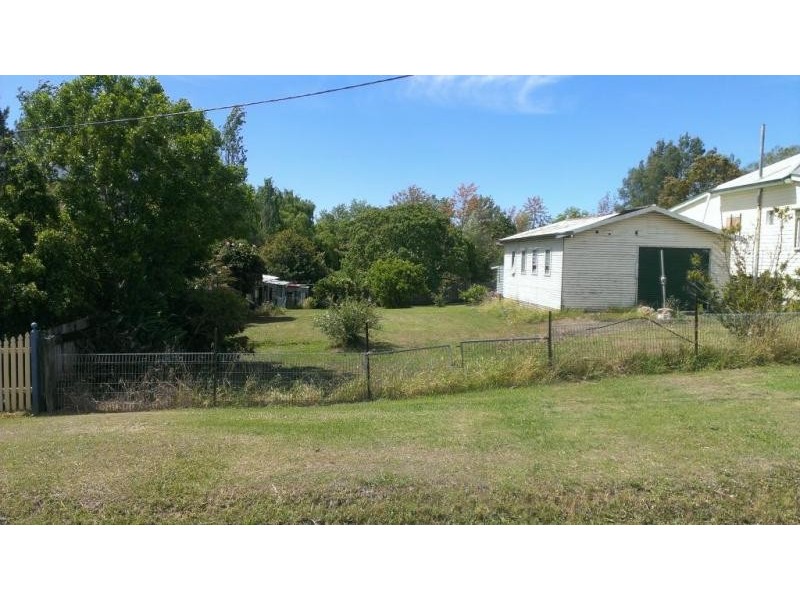 11 Myle Street, Dungog NSW 2420