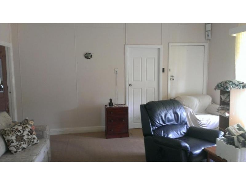 11 Myle Street, Dungog NSW 2420