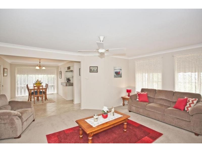 11 Loftus Place, Raymond Terrace NSW 2324