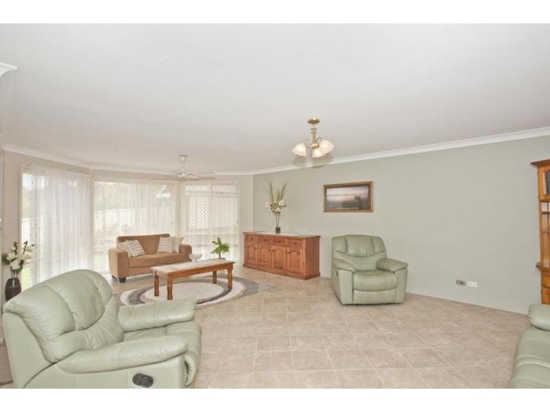 11 Loftus Place, Raymond Terrace NSW 2324