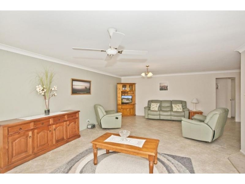 11 Loftus Place, Raymond Terrace NSW 2324