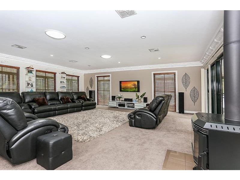 10 Elouera Close, Brandy Hill NSW 2324