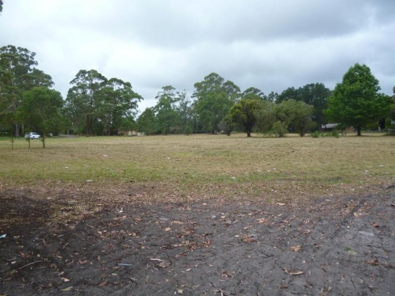 Kingston Parade, Raymond Terrace NSW 2324