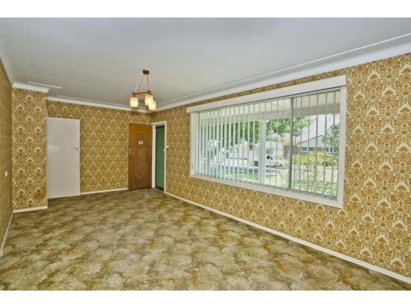 4 Meredith Crescent, Raymond Terrace NSW 2324