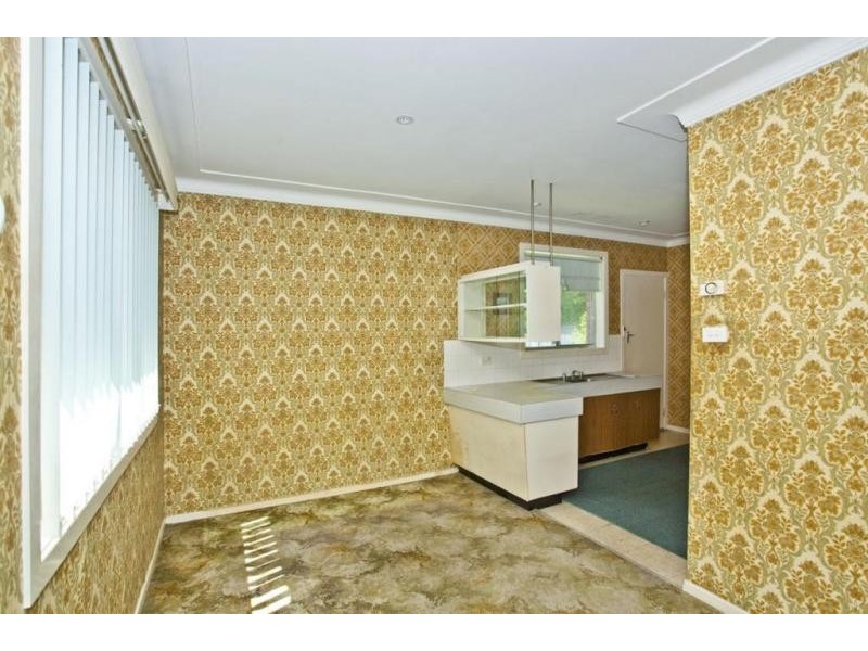 4 Meredith Crescent, Raymond Terrace NSW 2324