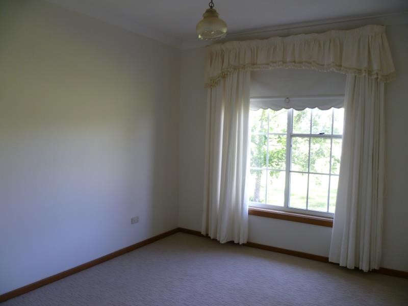 15 WIGHTON STREET, Seaham NSW 2324