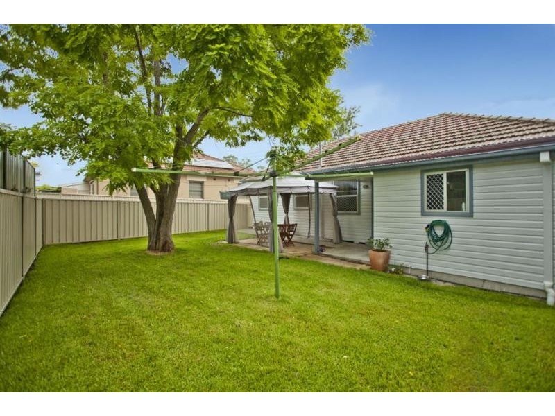227 Adelaide Street, Raymond Terrace NSW 2324