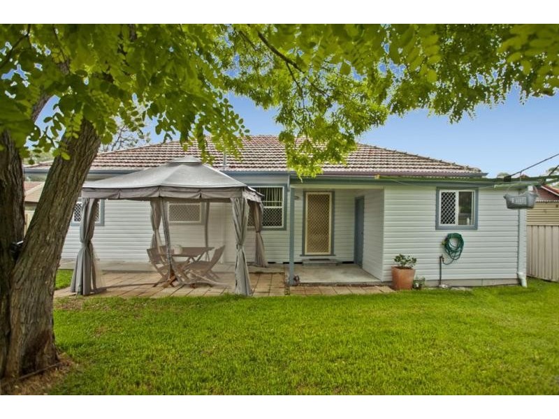 227 Adelaide Street, Raymond Terrace NSW 2324