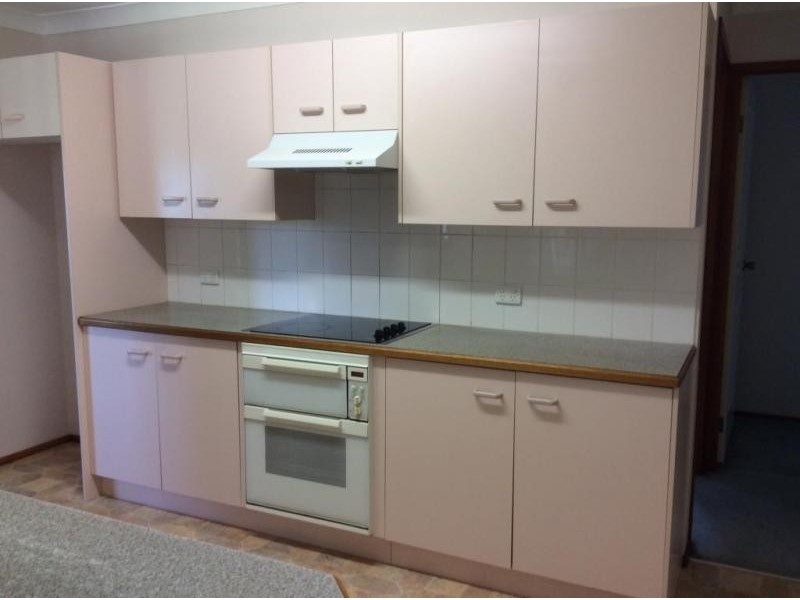 2 Cederwood Crescent, Raymond Terrace NSW 2324