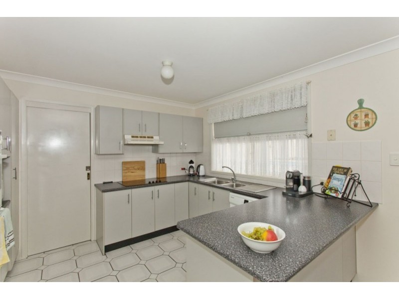 4 Campbell Close, Raymond Terrace NSW 2324