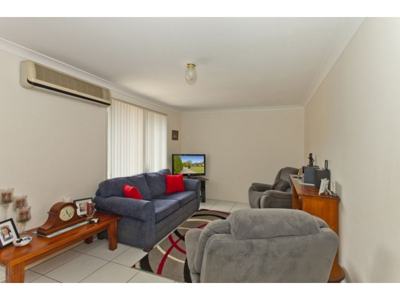 4 Campbell Close, Raymond Terrace NSW 2324