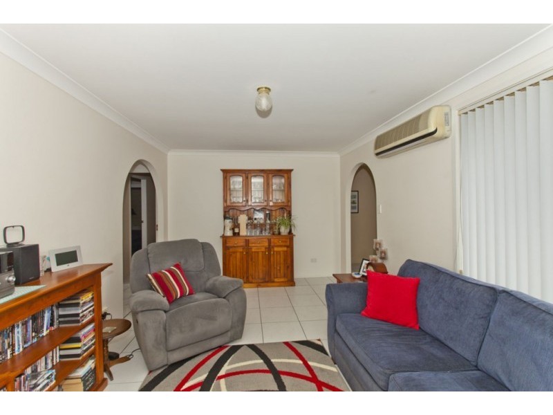 4 Campbell Close, Raymond Terrace NSW 2324